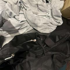 Táska, amint azt Van der Valk Hotel Amsterdam-Amstel az iLost segítségével jelentette.