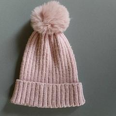 Clothing - Muts, as reported by Regio Limburg - Leuven using iLost