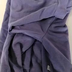 Kleding - trui, amint azt Regio Antwerpen - Brussel az iLost segítségével jelentette.