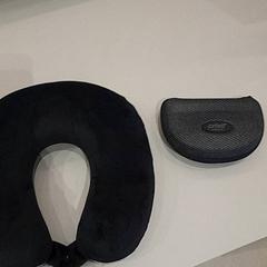 Coixí cervical Zwart, segons ha informat Van der Valk Hotel Schiphol mitjançant iLost