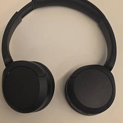 Auriculars, segons ha informat HvA Amstelcampus mitjançant iLost