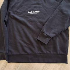 Jersei sweater, segons ha informat RRReis IJssel-Vecht Lelystad mitjançant iLost