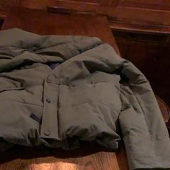 Chaqueta Groene jas, ha sido reportado por Café Leentje con iLost