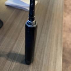 Escova de dentes, como reportado por Van der Valk Hotel Haarlem utilizando o iLost