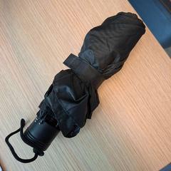 Paraplu Zwart, zoals gemeld door Regio Antwerpen - Brussel met iLost