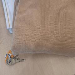 Herenxas pull, segundo informou IKEA Avignon usando iLost