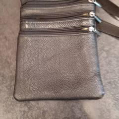 가방, iLost를 사용하여 Rotterdam The Hague Airport에 보고됨