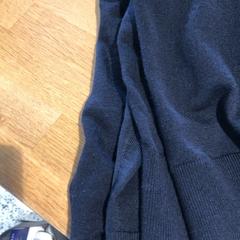 كنزة صوفية، كما تم الإبلاغ عنه بواسطة Designer Outlet Roermond عبر iLost