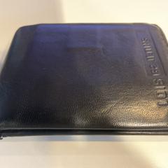 Portemonnee Op naam van García acebes, segons ha informat Gemeente Amsterdam mitjançant iLost