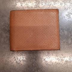 Carteira, segundo informou Rotterdam The Hague Airport usando iLost