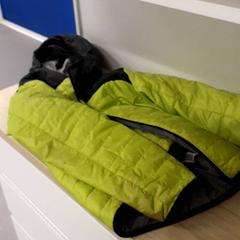 Bunda, jak nahlášeno IKEA Breda pomocí iLost