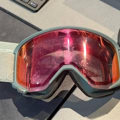 Skibril, segons ha informat SnowWorld Landgraaf mitjançant iLost