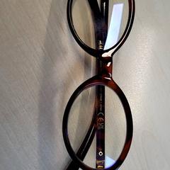 Óculos, como reportado por Connexxion Haarlem IJmond utilizando o iLost