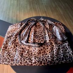 Sac de poche en tissu, a été signalé par IKEA Nice Saint Isidore utilisant iLost