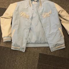 Jas Blauw /wit, zoals gemeld door Jaarbeurs met iLost