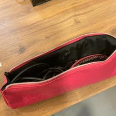 Hairbrush Ghd, as reported by MEININGER Hotel Marseille Centre la Joliette using iLost