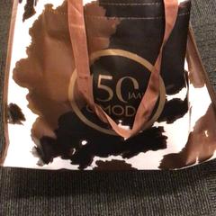 Poltsa, gisa salatu by Gemeente Nijmegen iLost erabiliz