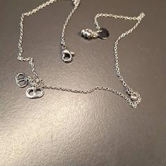 Halsband Metal, rapporterat av IKEA Nice Saint Isidore med iLost