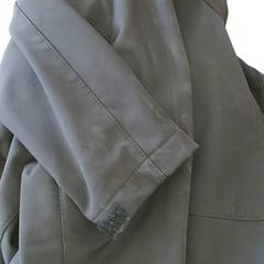 Kleding - vest, jak nahlášeno Centraal magazijn pomocí iLost
