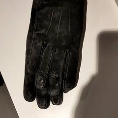 Rękawiczki, zgłoszono przez Bibliotheek Neude (Utrecht) przy użyciu iLost