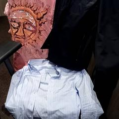 Camisa, Camisa & Chaqueta, ha sido reportado por Van der Valk Hotel Vianen con iLost