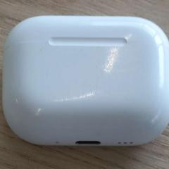 Airpods case, zoals gemeld door Arriva West-Brabant met iLost