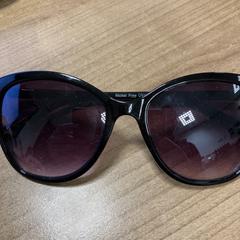 Zonnebril がiLostで Pathé Zwolle によって報告されました