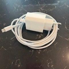 Adapter, gemeldet von Van der Valk Hotel Veenendaal über iLost