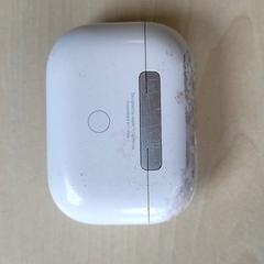 حافظة airpods، كما تم الإبلاغ عنه بواسطة Connexxion Haarlem IJmond عبر iLost