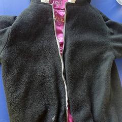 Giacca Noir, come riportato da IKEA Rennes - Pacé utilizzando iLost