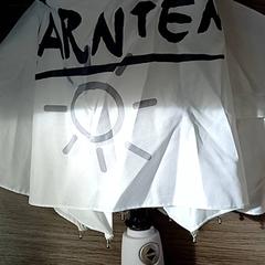 Paraguas White, ha sido reportado por Leonardo Royal Hotel Amsterdam con iLost