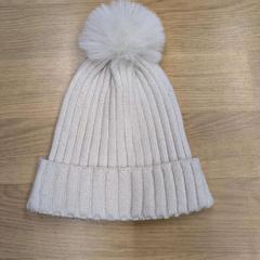 القبعة، كما تم الإبلاغ عنه بواسطة IKEA Brno عبر iLost