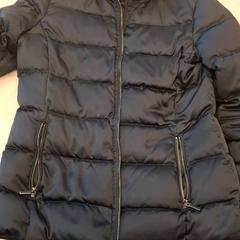 Jaqueta, segons ha informat IKEA Lyon Grand Parilly mitjançant iLost