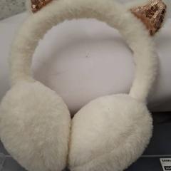 Orelleres, segons ha informat IKEA Paris - Plaisir mitjançant iLost