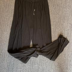 Pants, ako bolo nahlásené Grand Hotel Amrath Kurhaus pomocou iLost