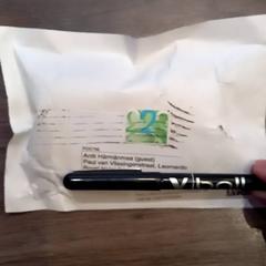 Pacchetto, come riportato da Leonardo Royal Hotel Amsterdam utilizzando iLost