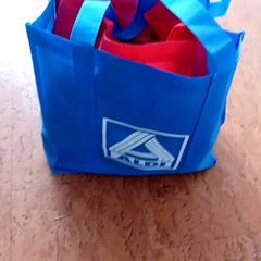 バッグ - winkeltas blauw がiLostで Centraal magazijn によって報告されました