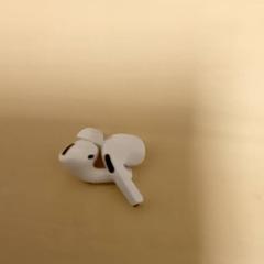 귀 플러그, iLost를 사용하여 Mövenpick Hotel Amsterdam City Centre에 보고됨