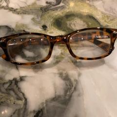 Glasses, amint azt Van der Valk Hotel Heerlen az iLost segítségével jelentette.