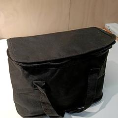 かばん Vierkant zwart がiLostで IKEA Groningen によって報告されました