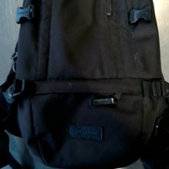 Batoh Eastpak Zwart met luiertasje, jak nahlášeno Burgers' Zoo pomocí iLost