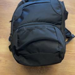 Mochila, como reportado por GVB utilizando o iLost