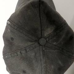 Kleding - pet, amint azt Centraal magazijn az iLost segítségével jelentette.