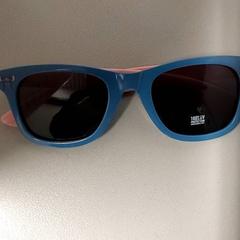 İLost kullanarak Centraal magazijn tarafından bildirildiği gibi Gözlük - Zonnebril