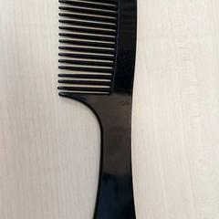 Pettine Noir, come riportato da IKEA Strasbourg utilizzando iLost