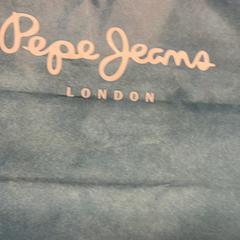 Purchase pepe jeans, as reported by Designer Outlet Roermond using iLost