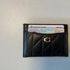 Peněženka Umar, jak nahlášeno Breng Arnhem pomocí iLost