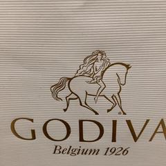 Paperezko poltsa, gisa salatu by IKEA長久手 iLost erabiliz