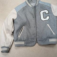 ジャケット がiLostで Qbuzz GD Groningen Peizerweg によって報告されました