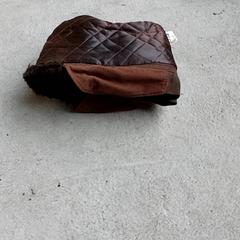 Beanie, como reportado por Centraal magazijn utilizando o iLost